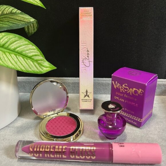 BUNDLE SAVINGS 1 - JEFFREE STAR, VERSACE, TARTE - Picture 1 of 1